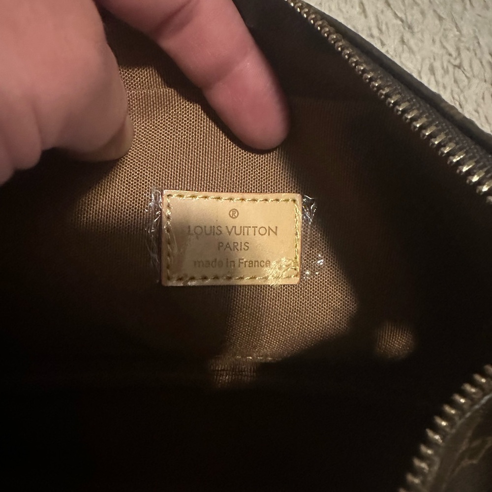 Louis Vuitton Monogram Crossbody Bag with Cream Strap - Picture 7 of 8